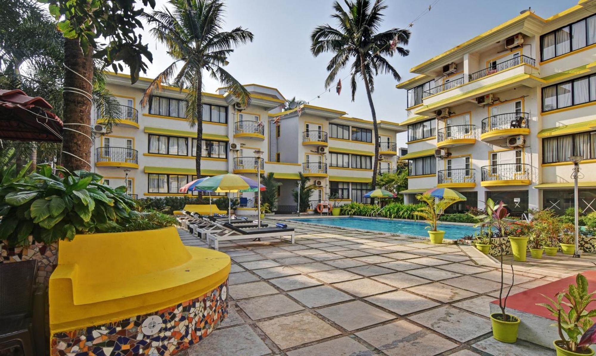 Santa Monica Resort - Калангут Екстер'єр фото
